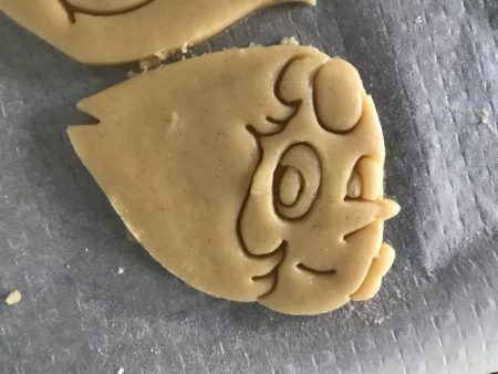 Steven Universe Pearl cookie cutter